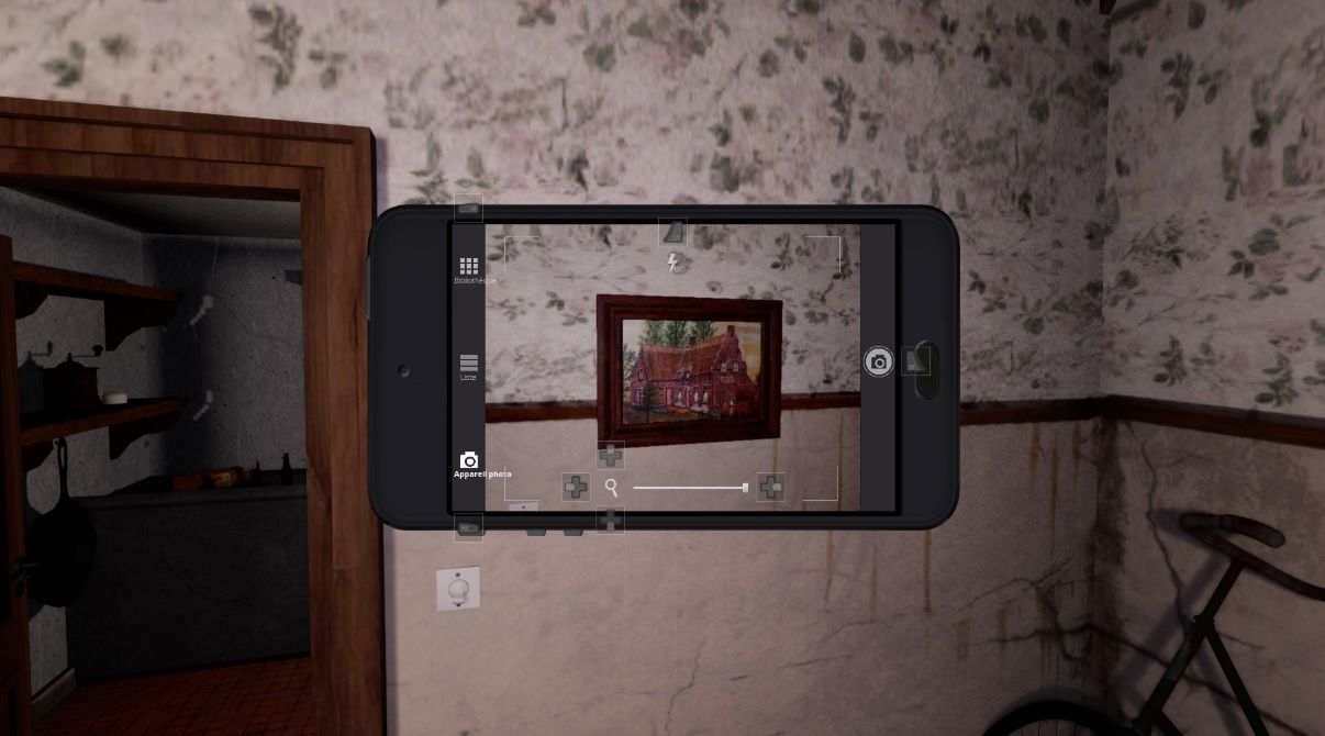 Une photo sur un mur dans une maison abandonnée, capturée par un smartphone